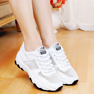 春夏网纱透气运动小白鞋女平底初中学生球鞋女韩版板鞋镂空旅游鞋