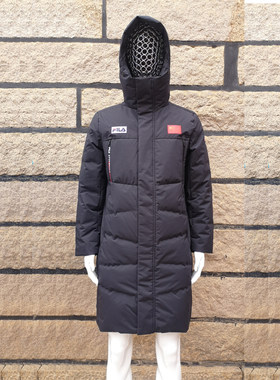 fila赞助中国代表团深蓝羽绒服