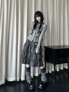 咖喱人春季二次元印花亚萌短款开衫上衣修身喇叭袖长袖T恤女内搭