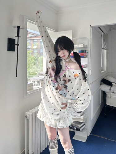 咖喱人日韩甜美可爱小猫星星印花长袖T恤女春夏薄款宽松休闲罩衫