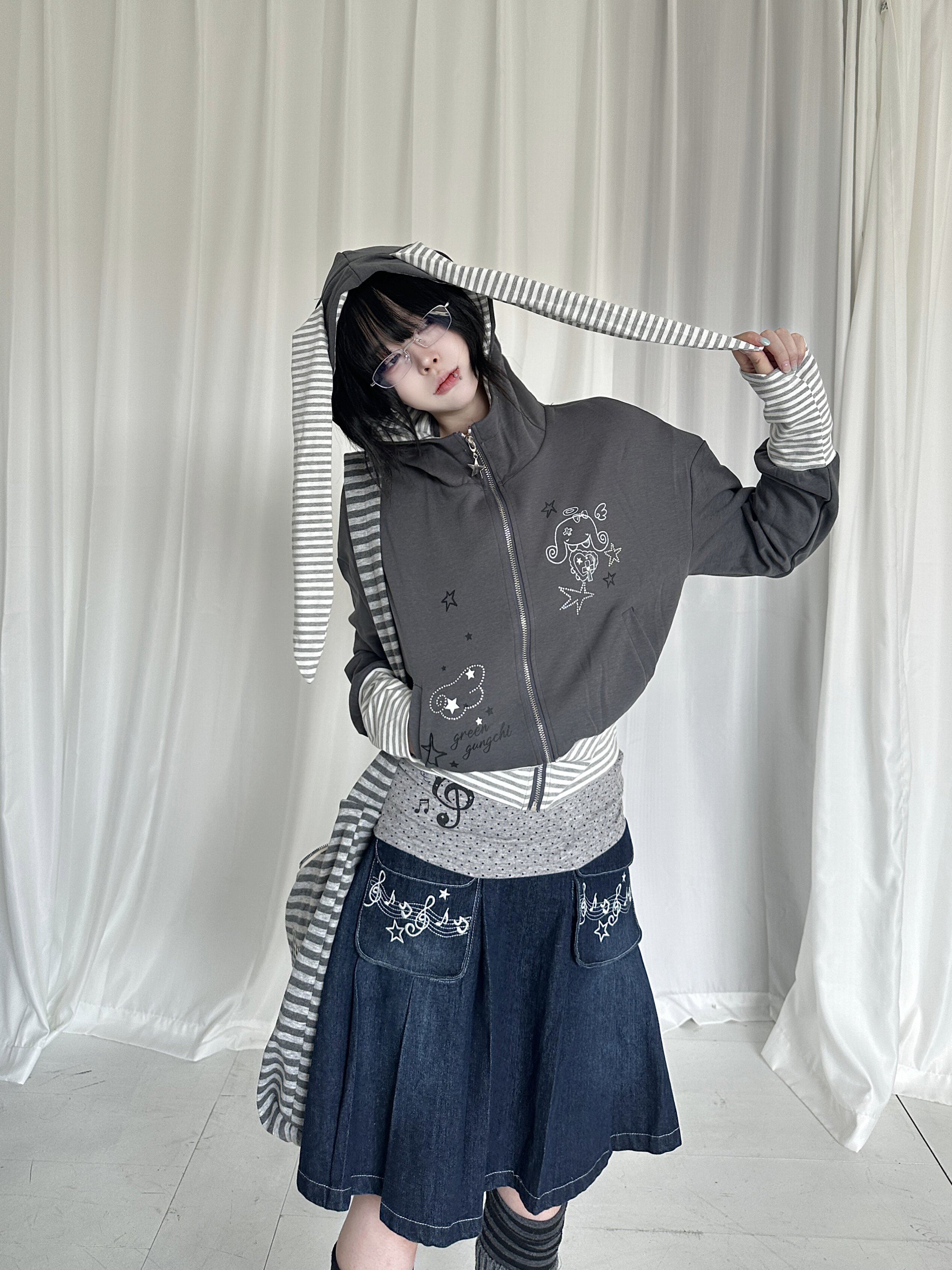 咖喱人复古亚萌条纹拼接兔耳可爱宽松短上衣卫衣连帽外套修身秋季图片