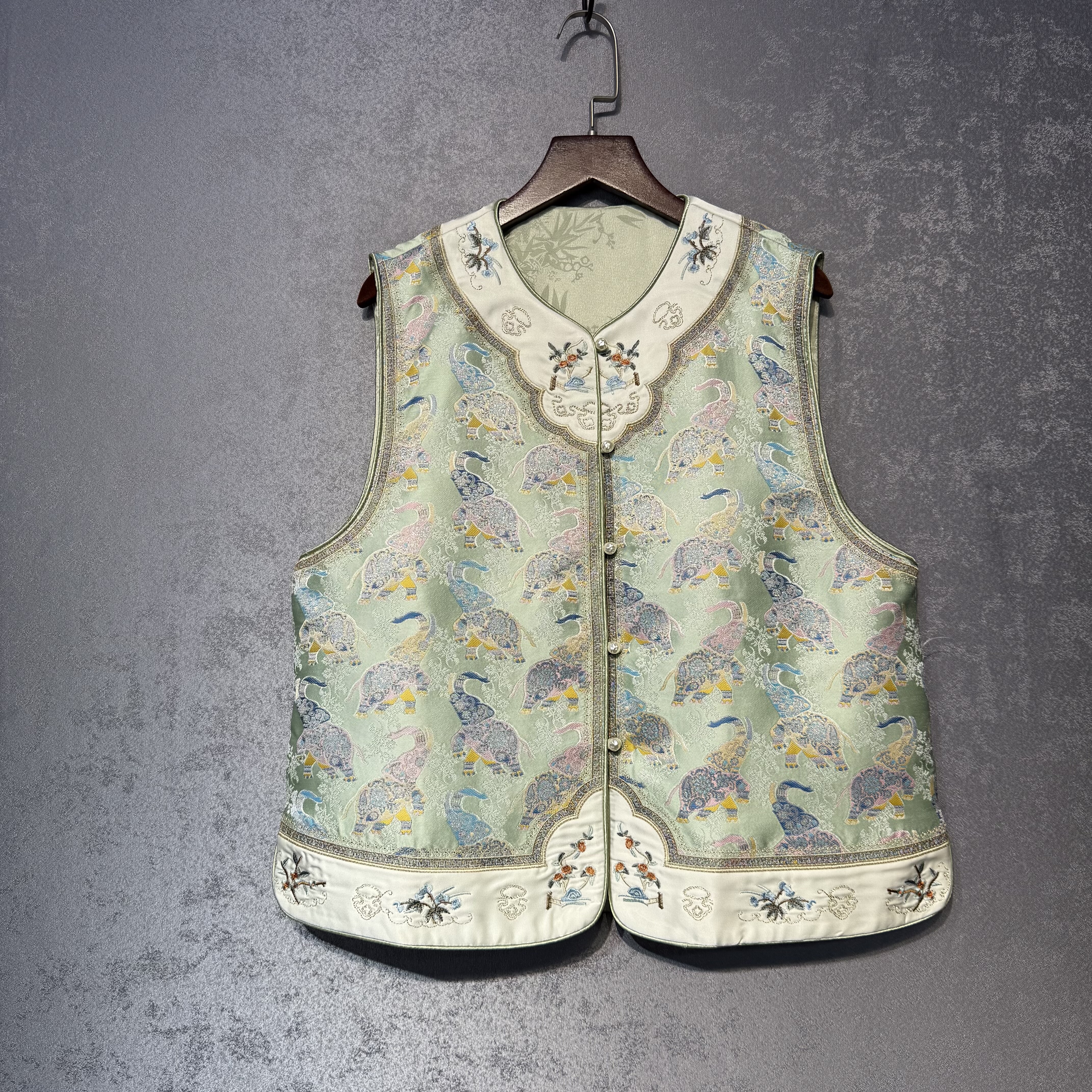 【冰蓝小象】2025秋季新款两面两穿新中式重工刺绣改良马甲外穿女