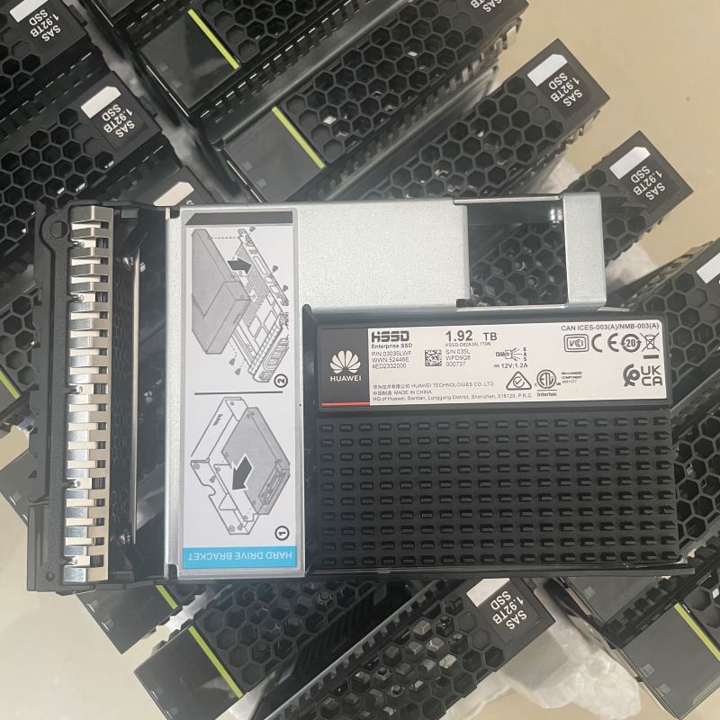 华为自研ES3500PV67.68TNVME