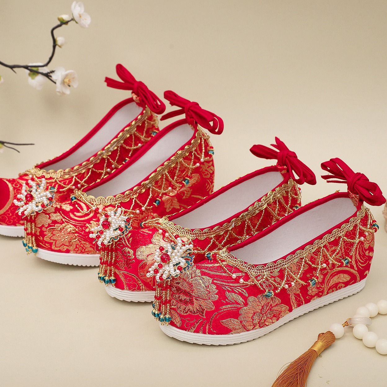 蝴蝶至尊【玺越】流苏中式绣花鞋