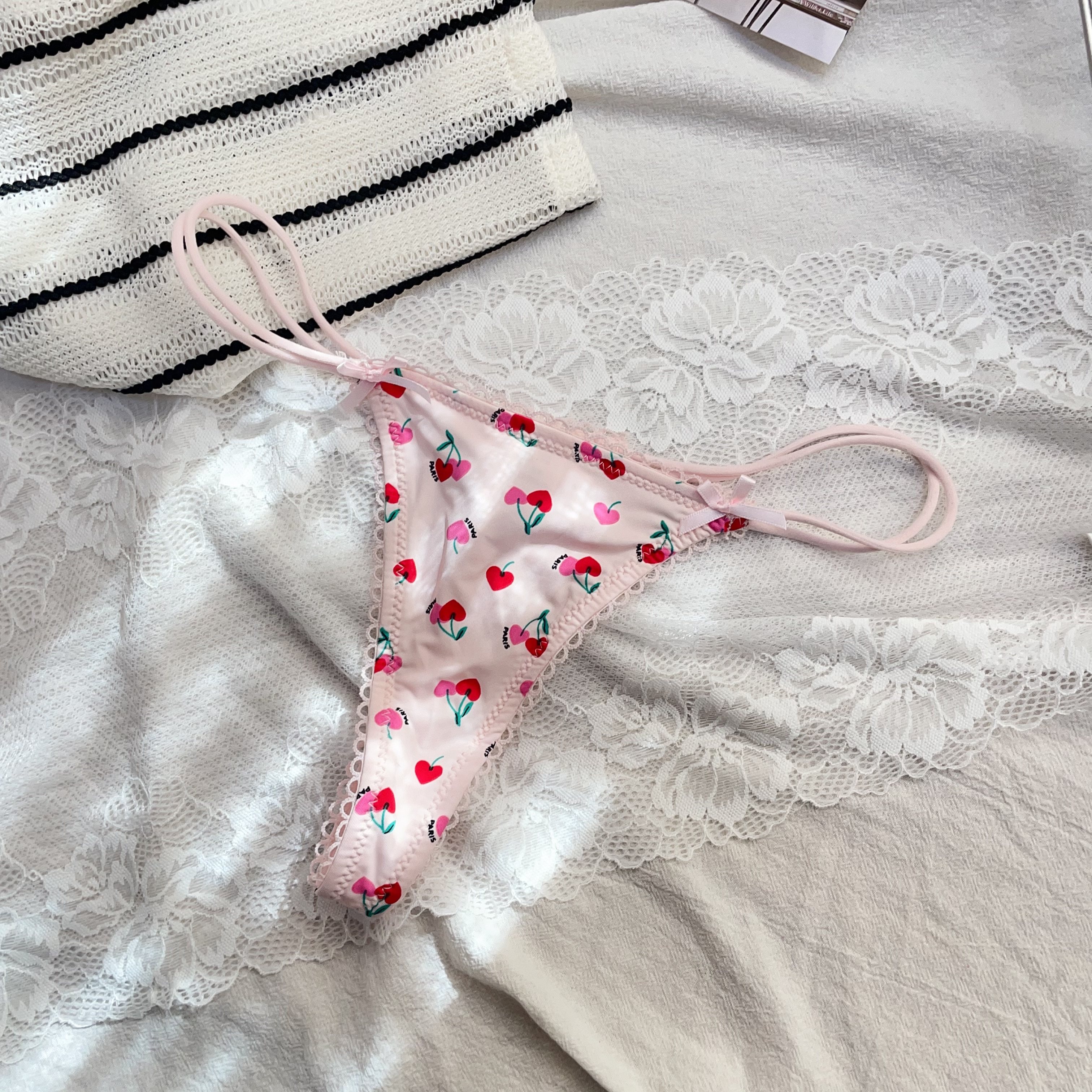 冰丝舒适少女粉色樱桃内裤低腰细带蝴蝶结性感甜美透气迷人T裤,女士内衣/男士内衣/家居服,女丁字裤,淘宝优惠券,粉丝福利购,淘宝优惠卷
