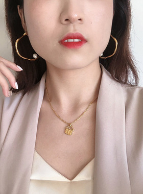 欧美饰品简约浮雕立体创意项饰颈链女个性小包潮流气质项链吊坠