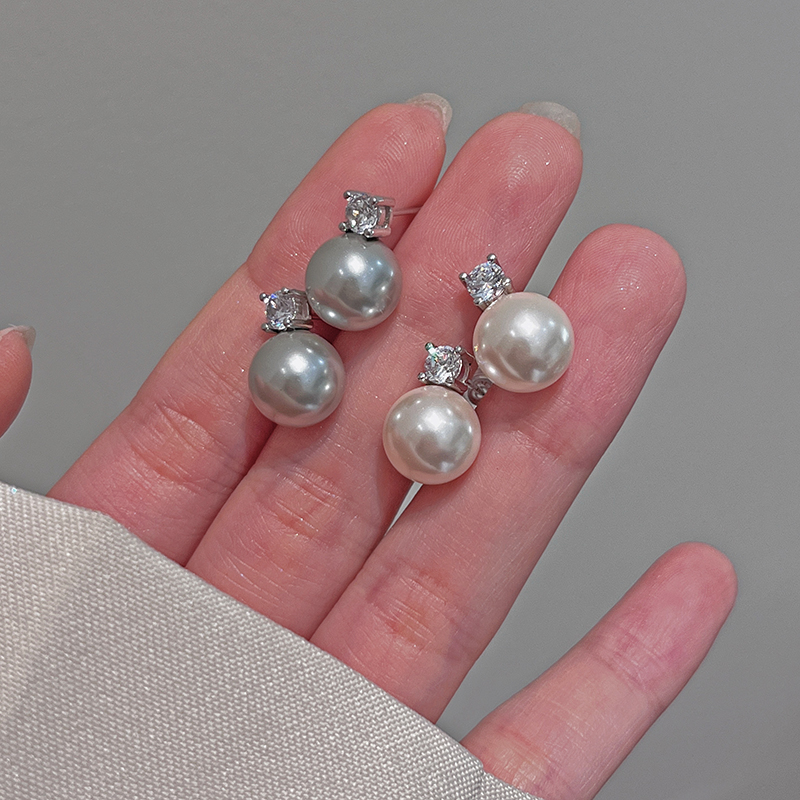 经典王妃款进口施家珍珠耳钉