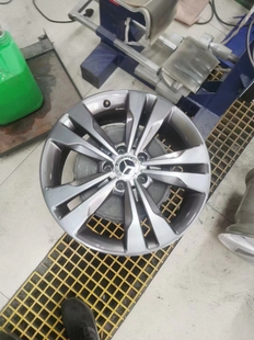适用奔驰CLA200轮毂拆车18寸奔驰cla260原装轮辋钢圈铝圈轱辘胎铃