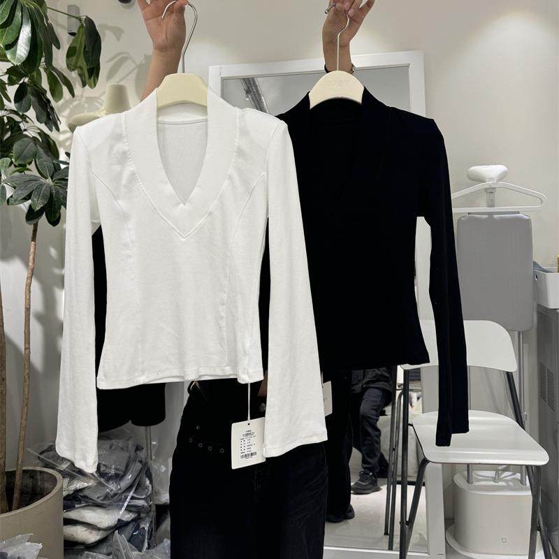 SJBY2024春季气质简约大宽边V领修身T恤女新款螺纹打底衫上衣6882