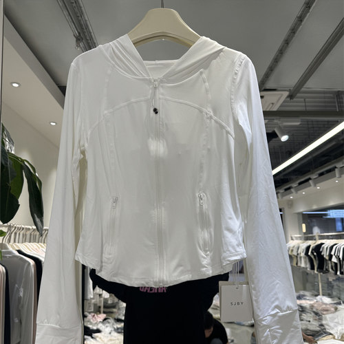 SJBY拉链口袋防晒衣女2025夏显瘦连帽开衫防晒服清凉短外套 69819