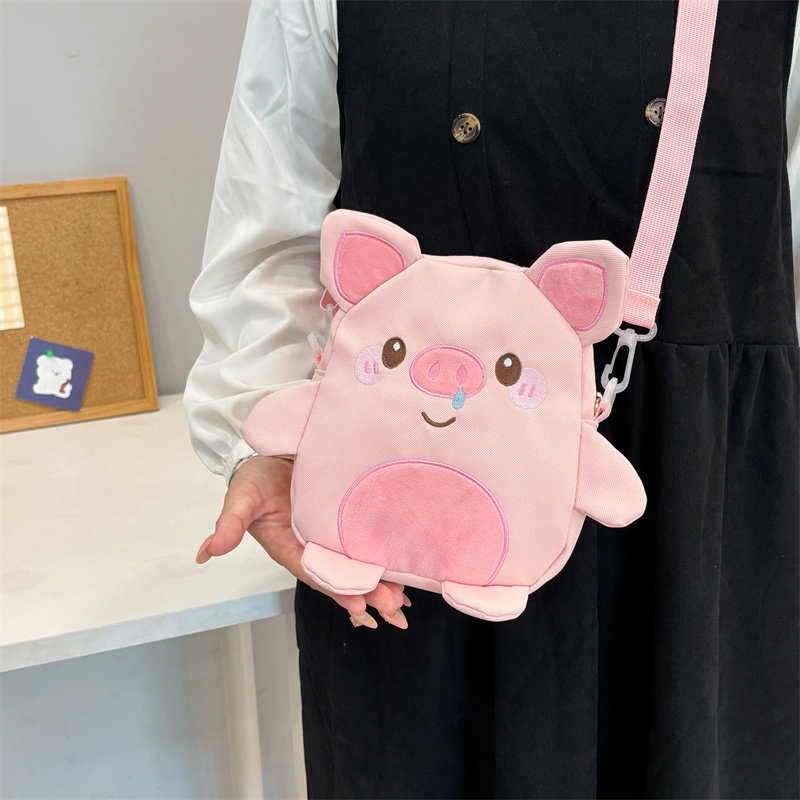 吉吉向上正品原创牛角包小猪斜挎包卡通可爱学生萌系手机包图片