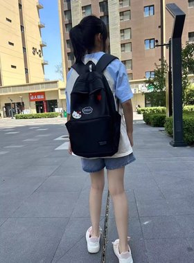 hellokitty美乐蒂刺绣大容量黑色包包三丽鸥包卡通休闲防泼水背包