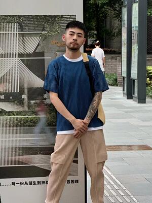 厂家直销三宅褶皱上衣休闲五分袖