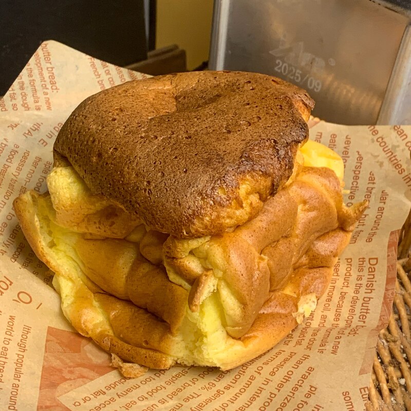 极卡海盐芝士吐司蛋糕 0面粉茉莉咖啡魔芋吐司健身早餐代餐糕点心