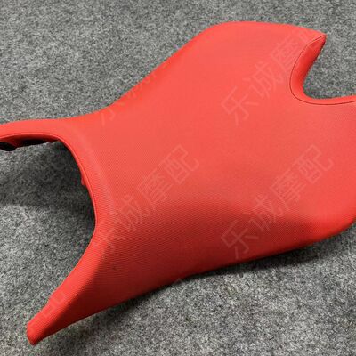 原装阿普利亚rs660前座坐垫