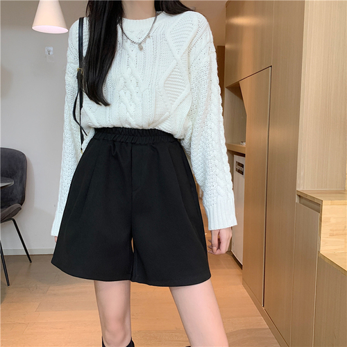 Real shooting, real price, autumn and winter new woolen cloth, casual wide leg loose shorts for women