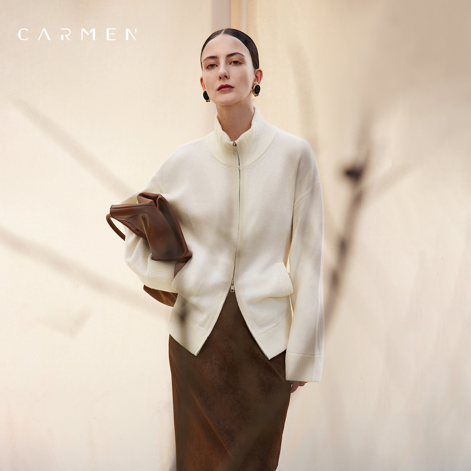 卡蔓高端美丽诺白色高领羊毛针织开衫女25秋冬宽松慵懒风毛衣外套