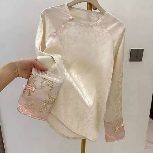 新中式斜襟盘扣刺绣女衬衫