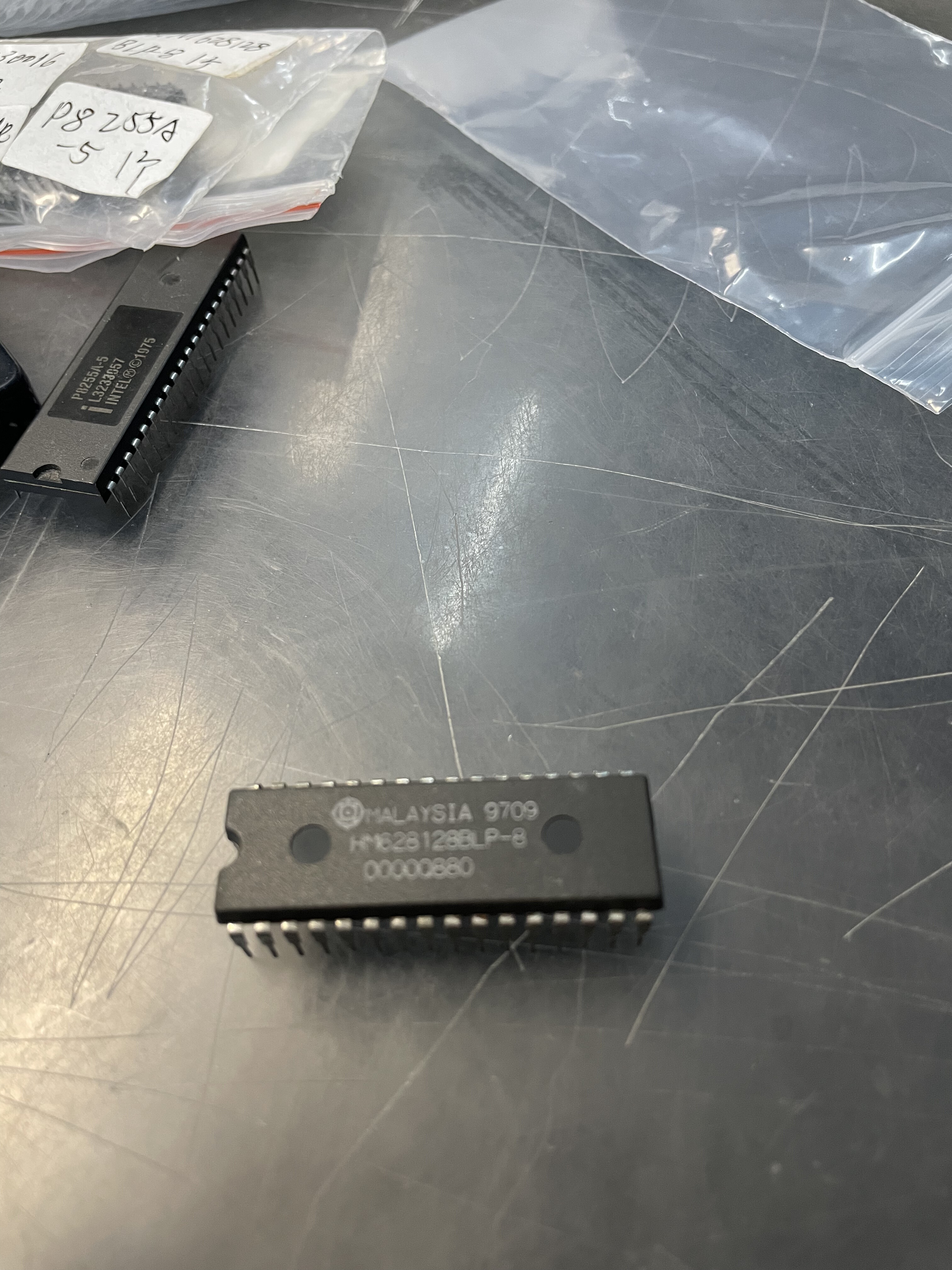 HM628128BLP-8进口原装