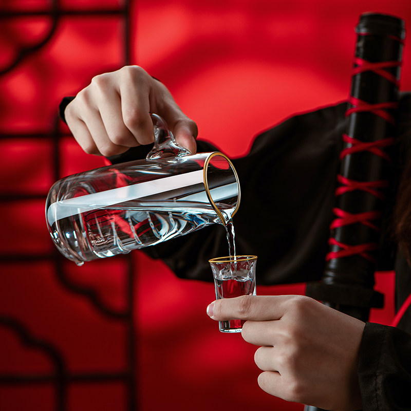 高档分酒器白酒家用套装水晶玻璃白酒杯小酒杯一口杯酒壶收纳架