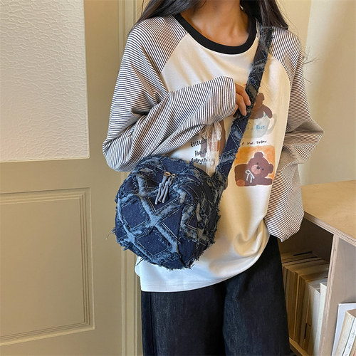 便捷出游通勤单肩包炸街挎包