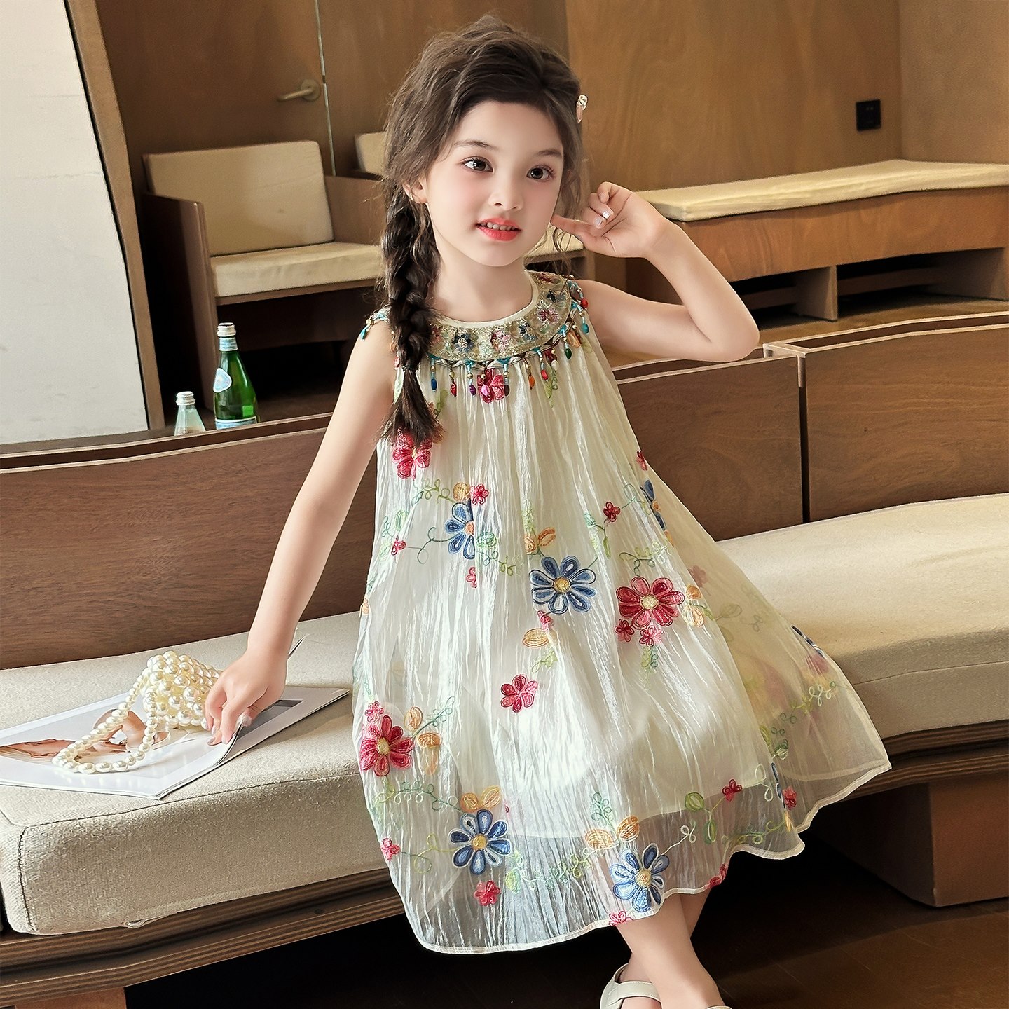 女童连衣裙夏装2025新款洋气儿童公主裙背心裙女孩度假挂脖吊带裙