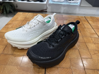 香港Asics trabuco 4 max 男女跑鞋1011b976 1012B769 1011c187