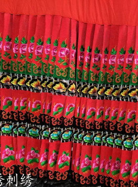 苗绣手工绣片机绣裙子飘带绣布