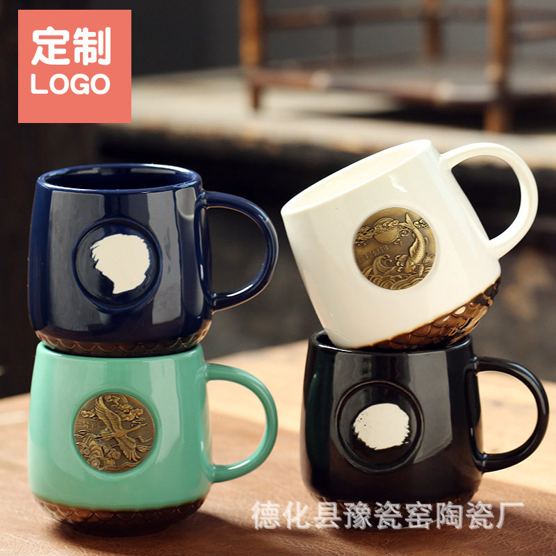 铜牌章咖啡杯 陶瓷水杯 带铜片 星巴风可印字鱼鳞马克杯