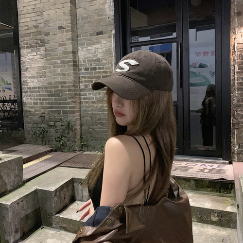 博主穿搭棒球帽女春夏韩版鸭舌帽