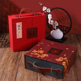 正红喜礼暗红银杏双开古典风格手提箱婚礼桌糖伴手礼回礼盒礼金箱