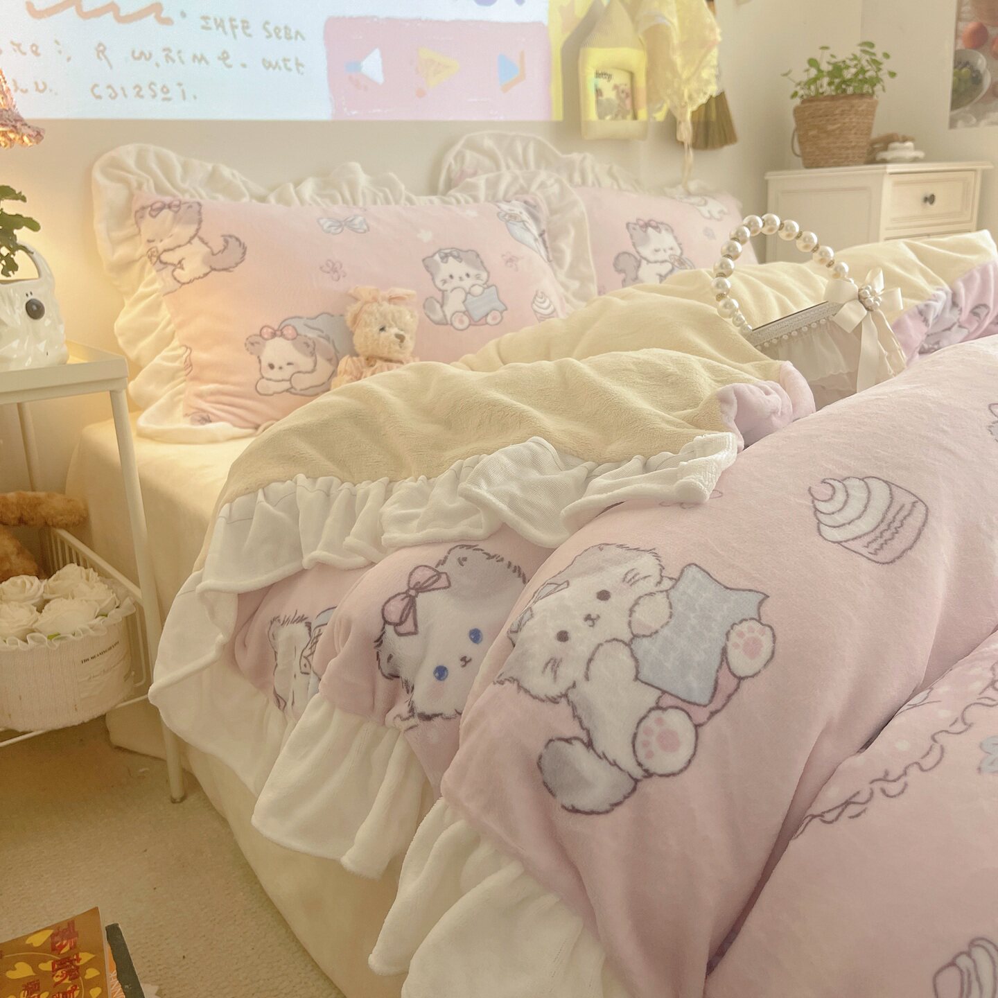 少女心蛋糕小猫花边牛奶绒四件套