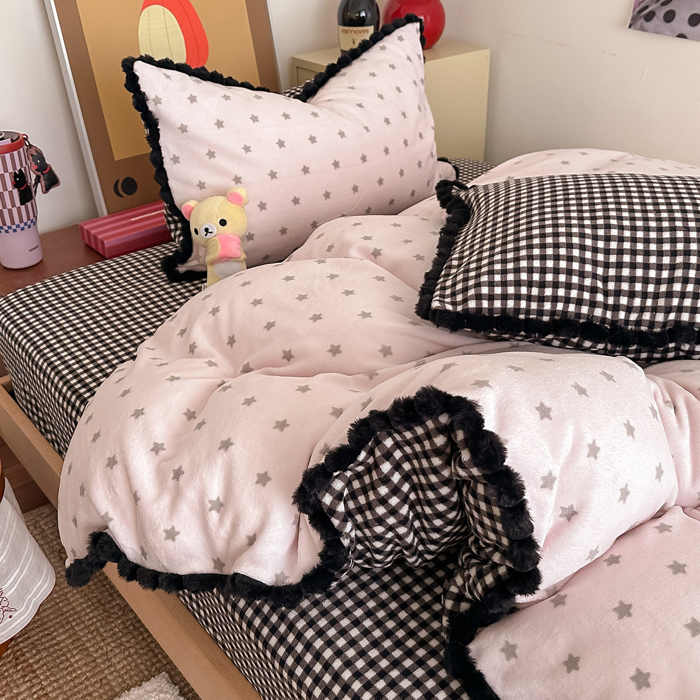 秋冬季少女心毛毛球牛奶绒四件套