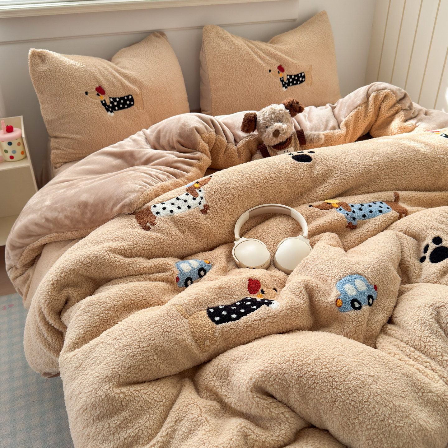 美拉德腊肠狗毛巾绣羊羔绒四件套牛奶绒加厚冬季床单人被套三件套,床上用品,床品套件/四件套/多件套,淘宝优惠券,粉丝福利购,淘宝优惠卷