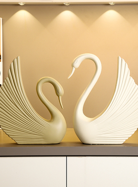 北欧天鹅树脂桌面玄关摆件家居客厅酒柜电视柜装饰品结婚送礼礼物