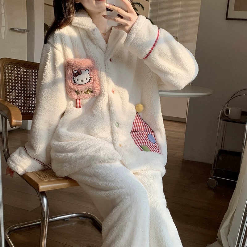 可爱法兰绒保暖卡通珊瑚绒睡衣