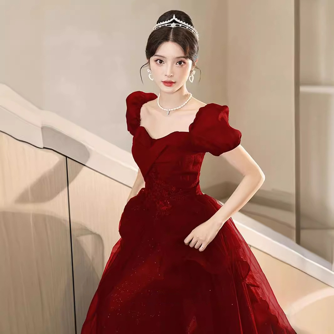 敬酒服新娘2025新款红色结婚订婚晚礼服裙轻奢小众高端春季公主