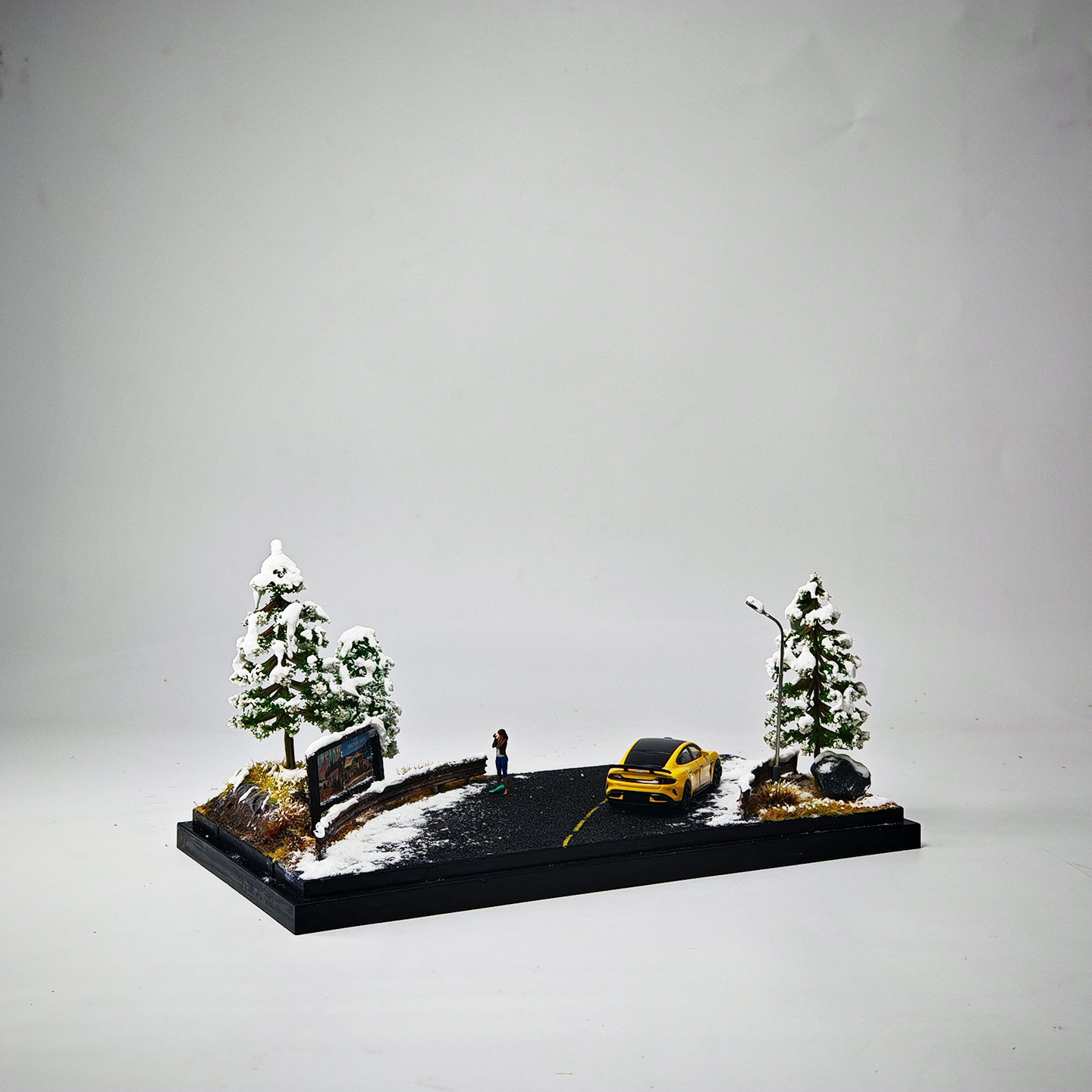 1/64 场景雪松公路适配多美卡TLV/ Minigt 1:64 冬季车模摆件