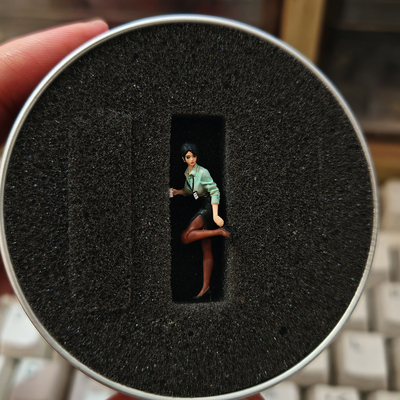 上色成品 1:64 上司姐姐 64比例人偶 微拍摆件沙盘场景摆件