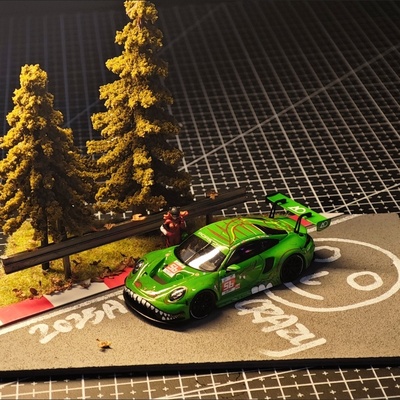 64比例场景拓意TLV微缩场景MINIGT合金车INNO奔驰CLKGTR赛道掠影