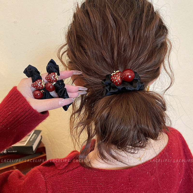草莓圆珠小肠发圈女高级感时尚新年头绳甜美扎丸子头发绳洋气发饰,饰品/流行首饰/时尚饰品新,发饰,淘宝优惠券,粉丝福利购,淘宝优惠卷