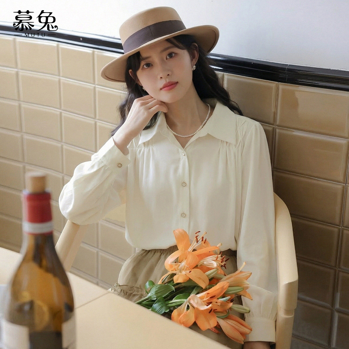 慕兔法式高级感翻领长袖衬衫女2026春季新款别致宽松显瘦气质上衣