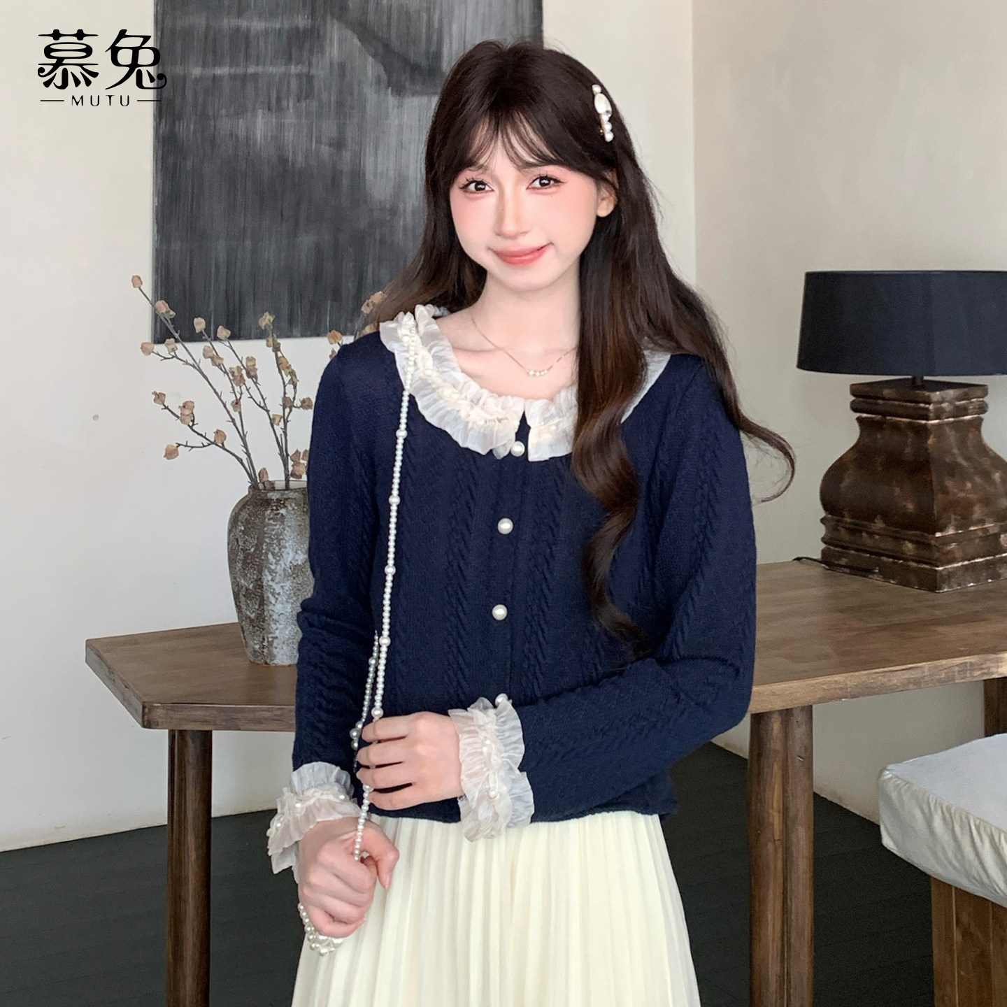 慕兔法式小香风麻花长袖针织衫女2025秋季新款设计感小众圆领上衣