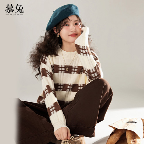 慕兔慵懒风复古圆领毛衣
