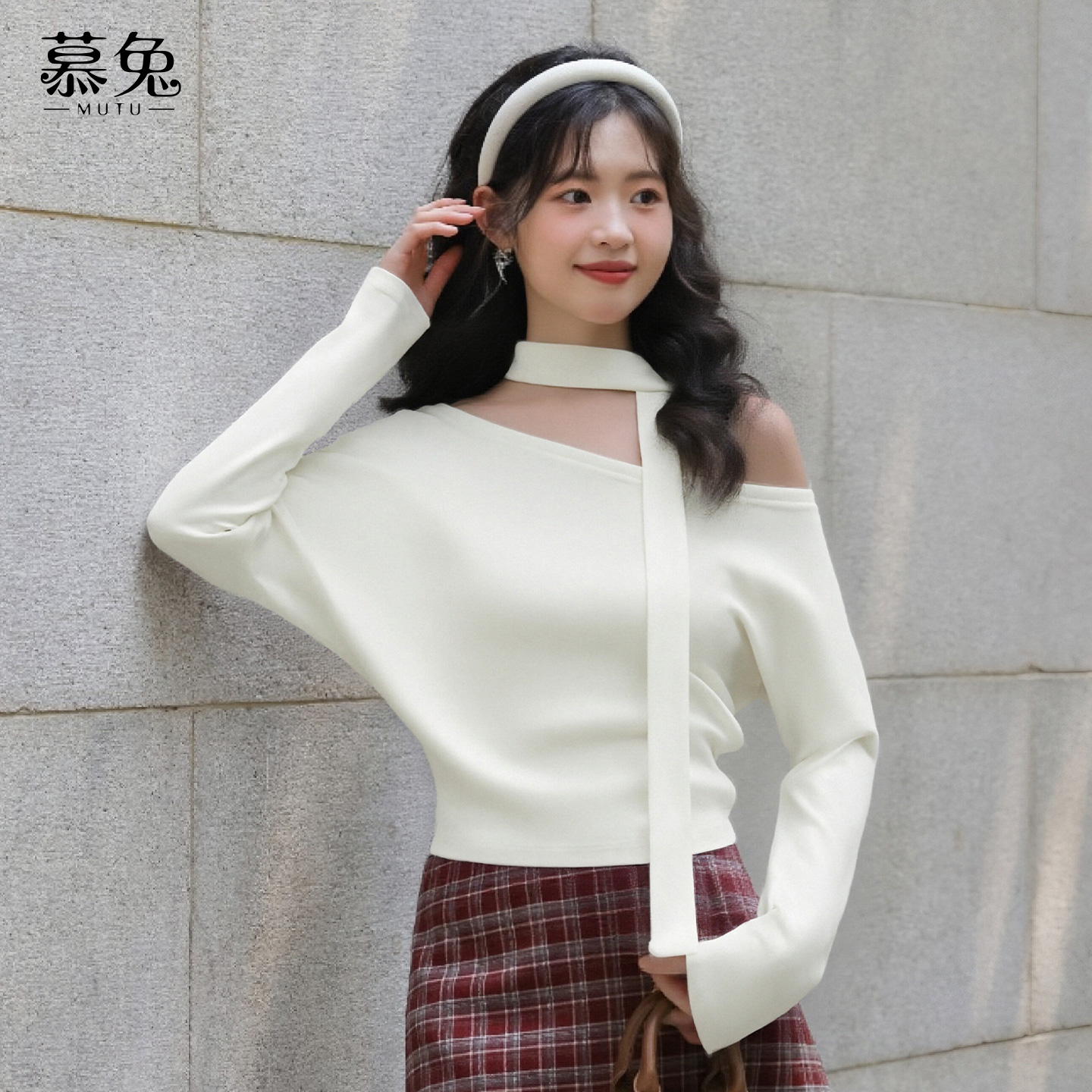 慕兔温柔风白色飘带长袖t恤