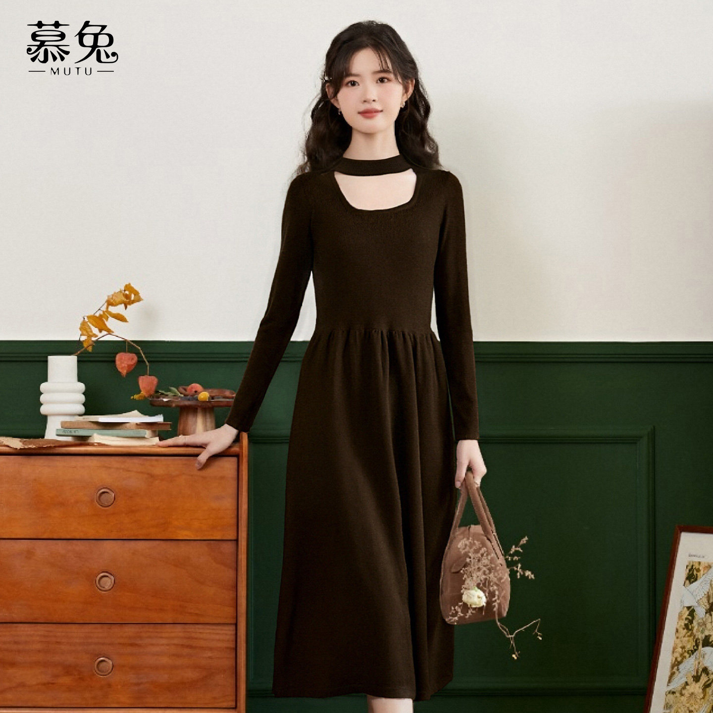 慕兔法式正肩长袖针织长裙子女2025冬季新款配大衣收腰打底毛衣裙,女装/女士精品,连衣裙,淘宝优惠券,粉丝福利购,淘宝优惠卷