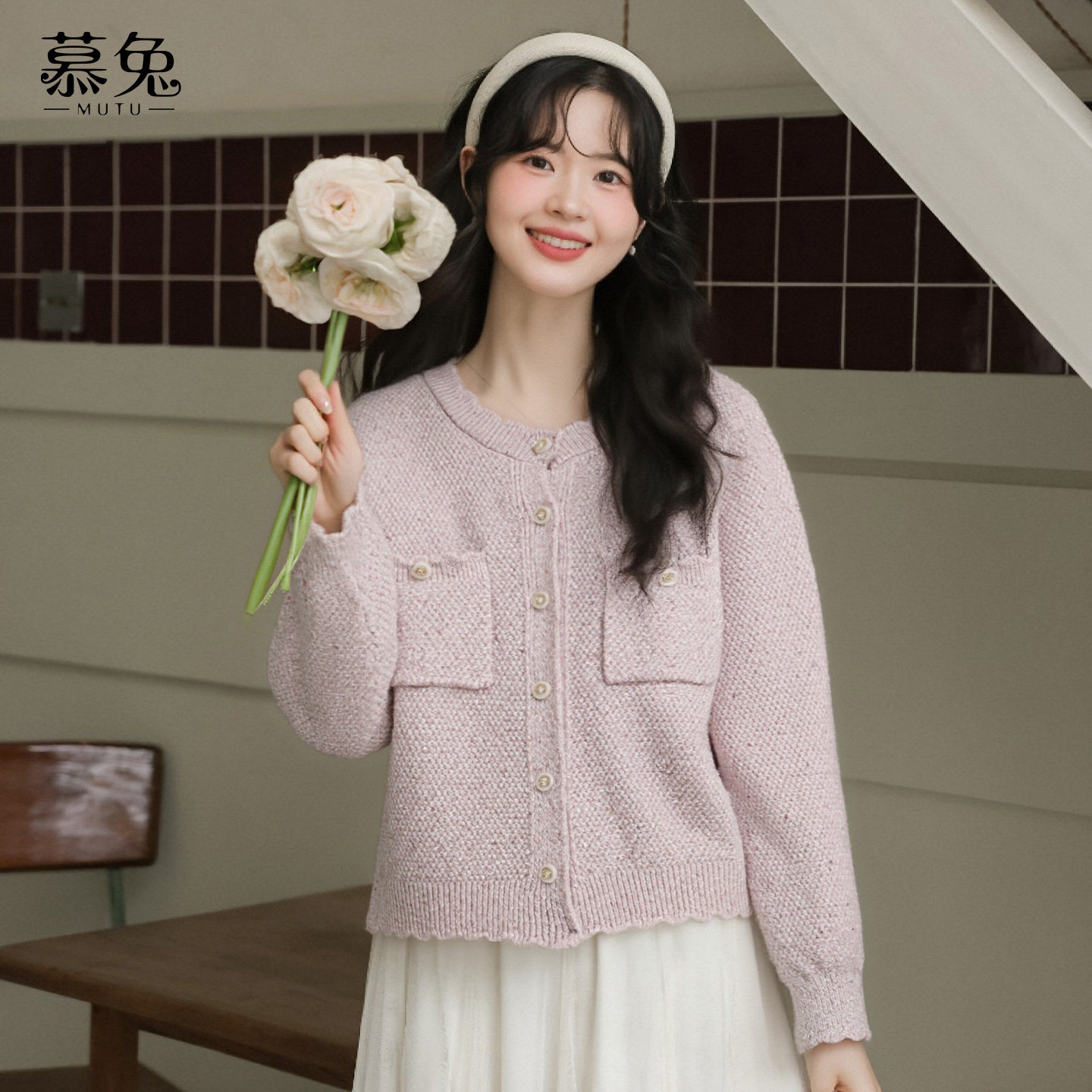 慕兔小香风粉色花边领毛衣外套女2025冬季新款加厚宽松针织衫上衣