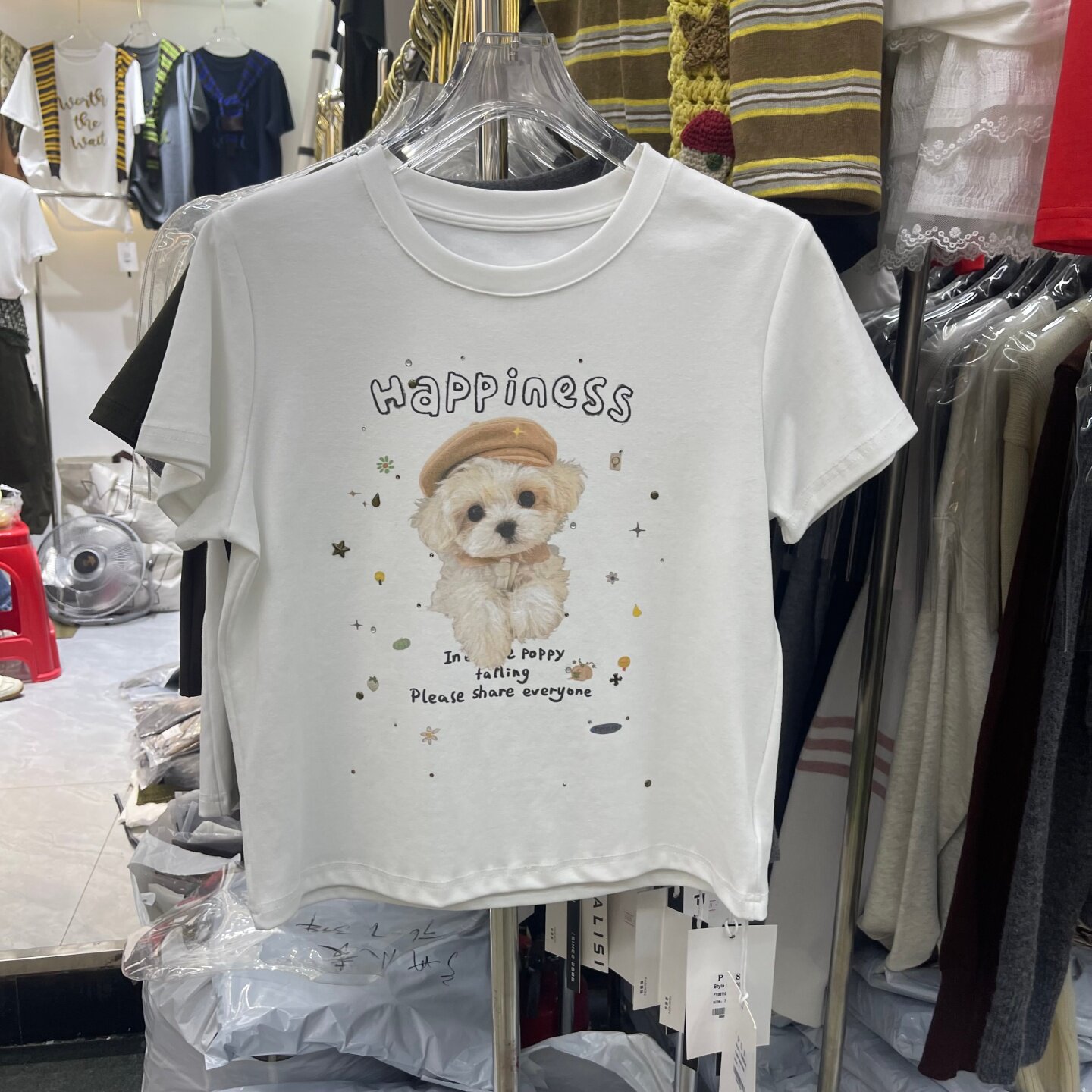 休闲可爱小狗印花短款修身T恤女