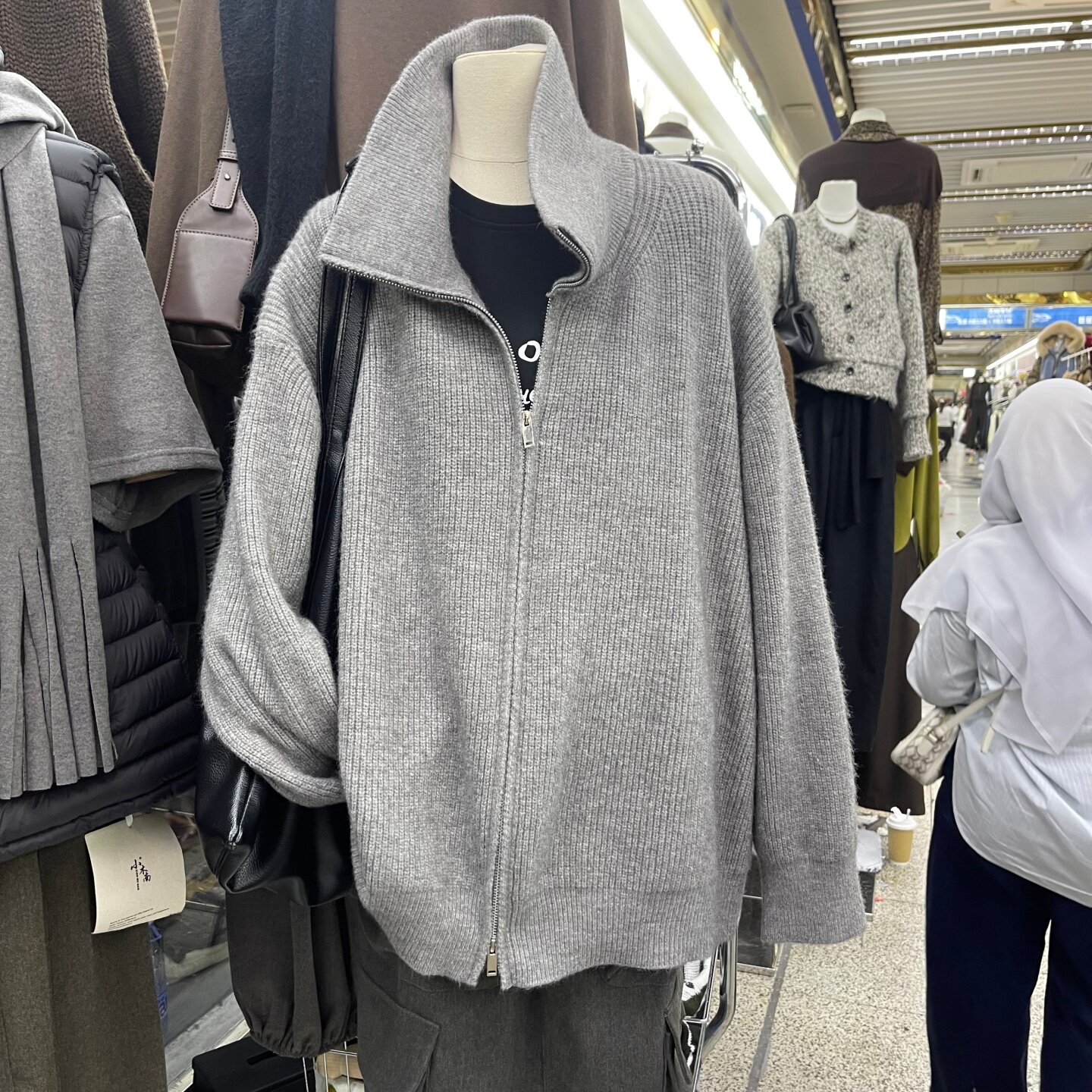高级感灰色简约高领毛衣女