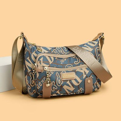 多隔层单肩斜挎包轻便女士小包包